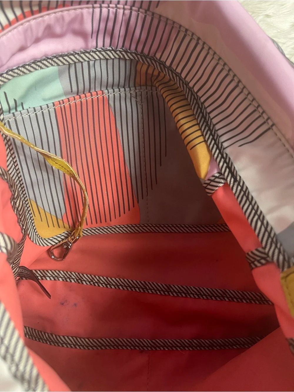 Multi-Color Patterned Crossbody Shoulder Bag - Picture 10 of 12